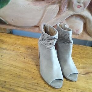 Report Rayce Women's Beige Peep-Toe Ankle 3.25" Heel Boots Size 8.5